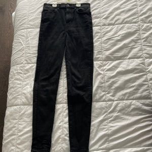 American eagle black jeans. Curvy highest waste jegging.
